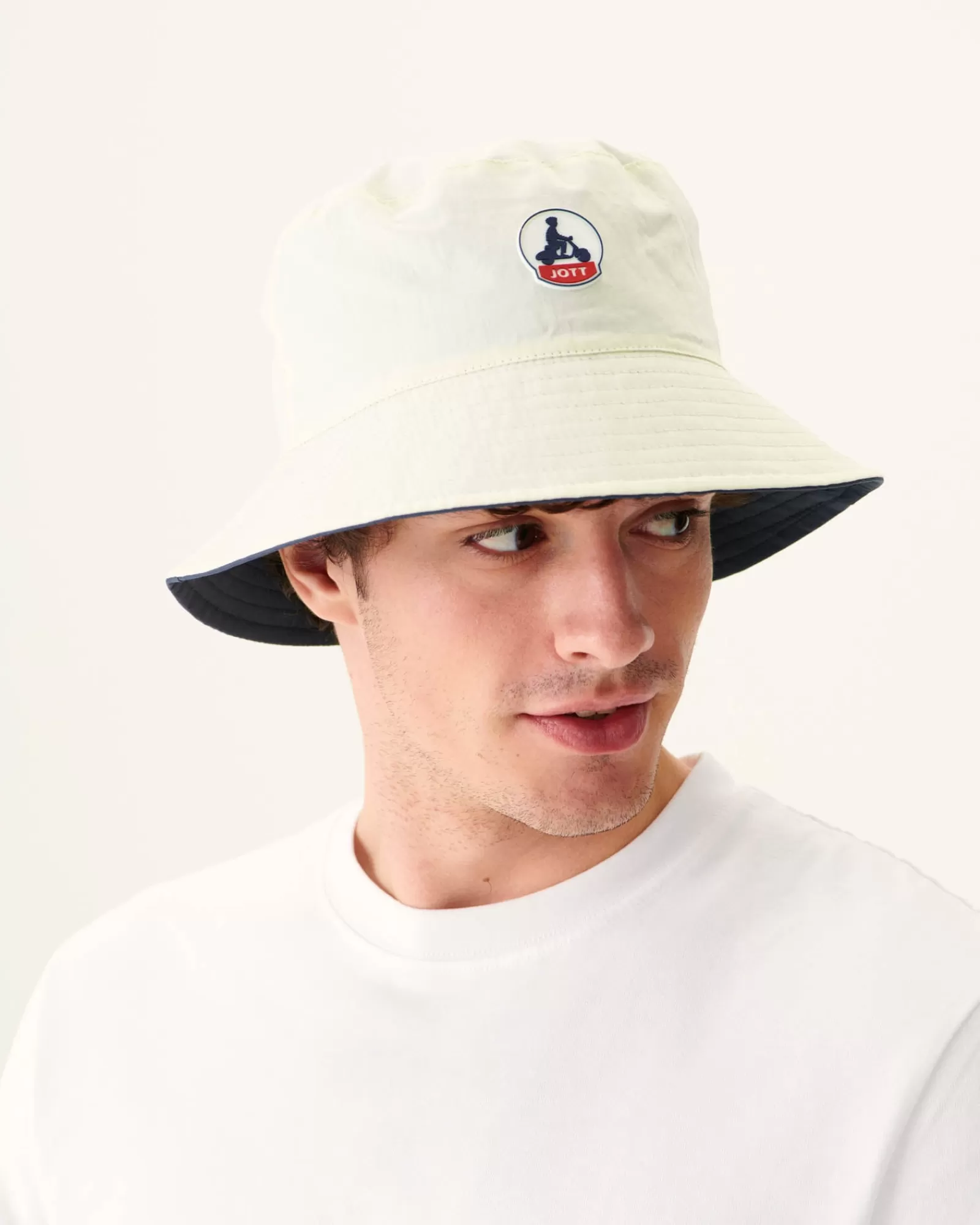 Shop JOTT Bob Reversible Bicolore Ecru Star 895 Off-White